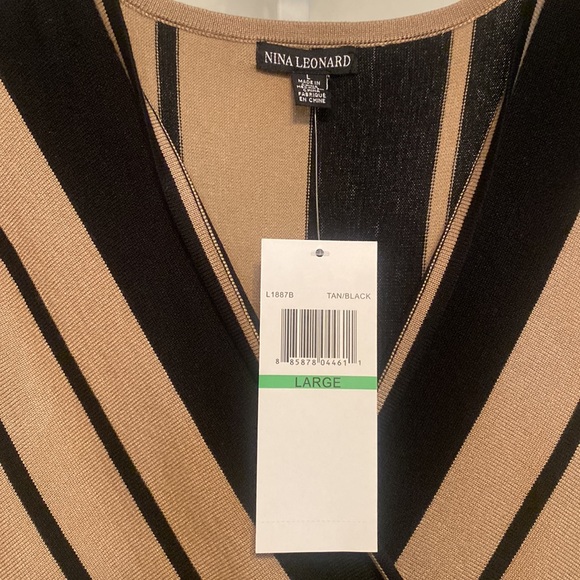 Nina Leonard Surplice V-Neck Knit Fit and Flare Tan/Blk Striped Dress in Size: L - Picture 9 of 11